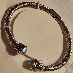 SilverWorks 925 Sterling Silver w/Topaz Gem Cable Bracelet.  New.  Deal!
